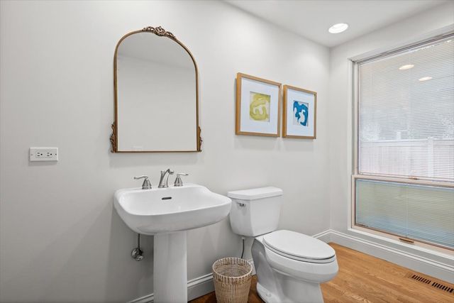 611 Elmwood Avenue, Wilmette, IL 60091