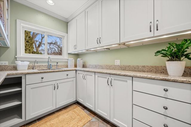 611 Elmwood Avenue, Wilmette, IL 60091