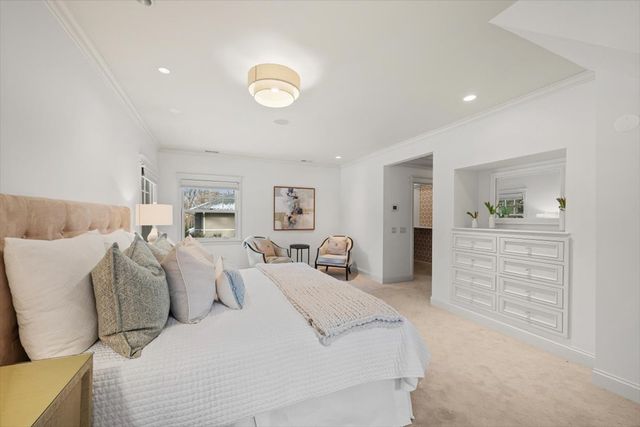 611 Elmwood Avenue, Wilmette, IL 60091