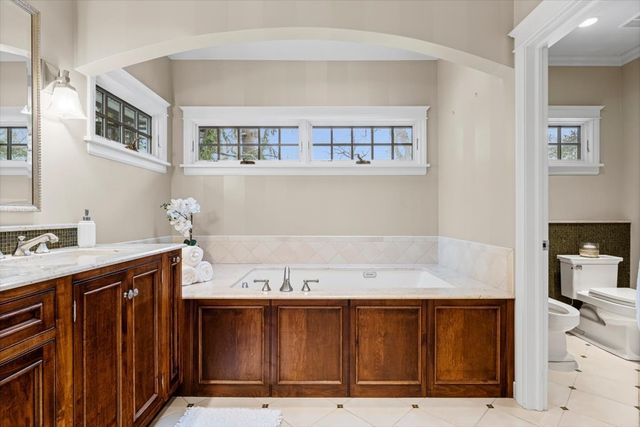 611 Elmwood Avenue, Wilmette, IL 60091