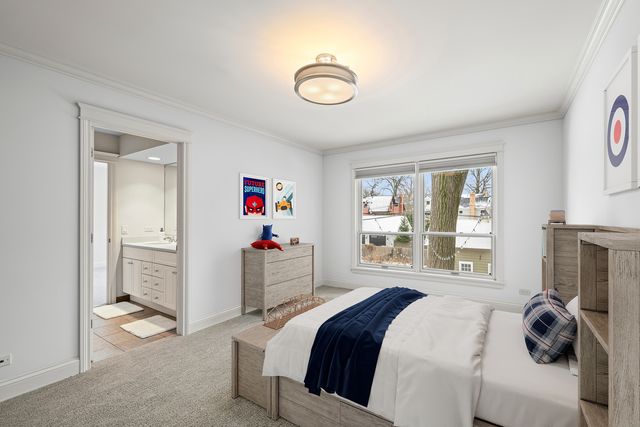 611 Elmwood Avenue, Wilmette, IL 60091