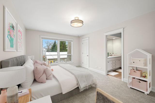 611 Elmwood Avenue, Wilmette, IL 60091