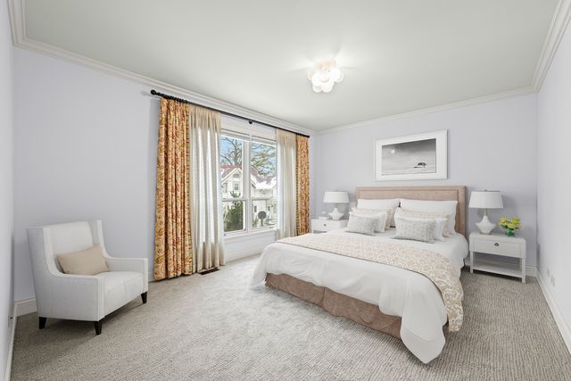 611 Elmwood Avenue, Wilmette, IL 60091