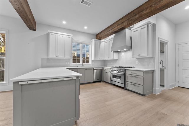 740 Acadia St, Baton Rouge, LA 70806