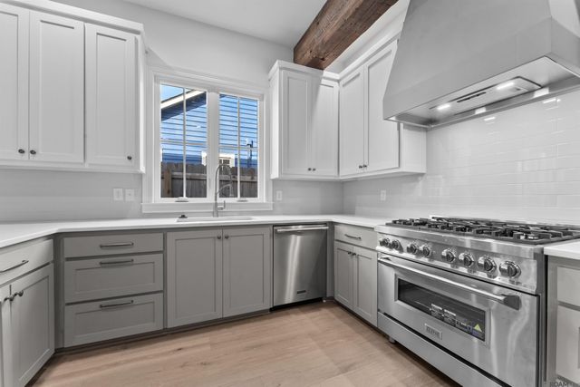 740 Acadia St, Baton Rouge, LA 70806