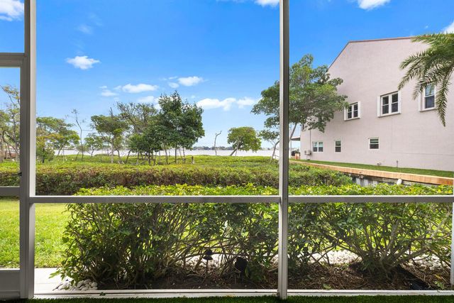 88 N Lakeshore Drive, Hypoluxo, FL 33462