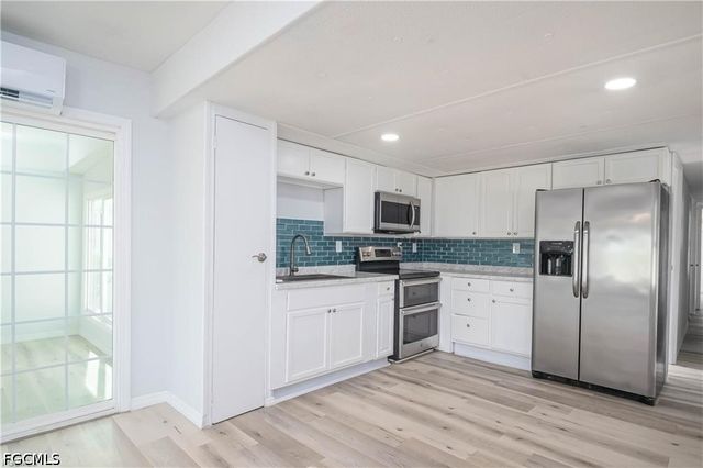 19 Garden DR, Fort Myers, FL 33908