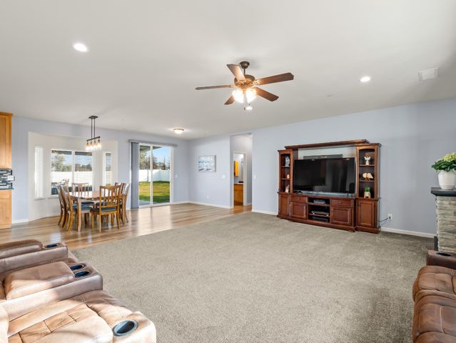 17465 Paula Road, Madera, CA 93636