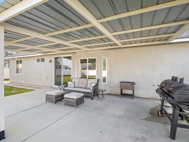 17465 Paula Road, Madera, CA 93636