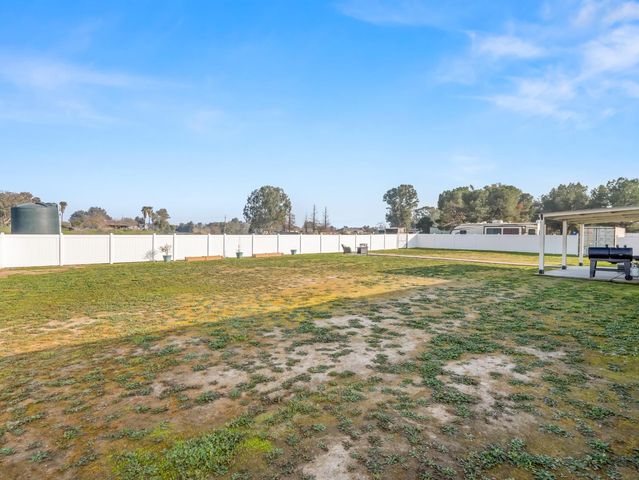17465 Paula Road, Madera, CA 93636