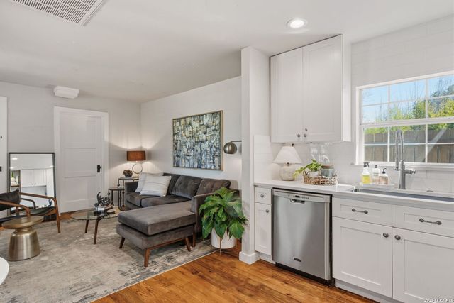 903 Front St., Comfort, TX 78013