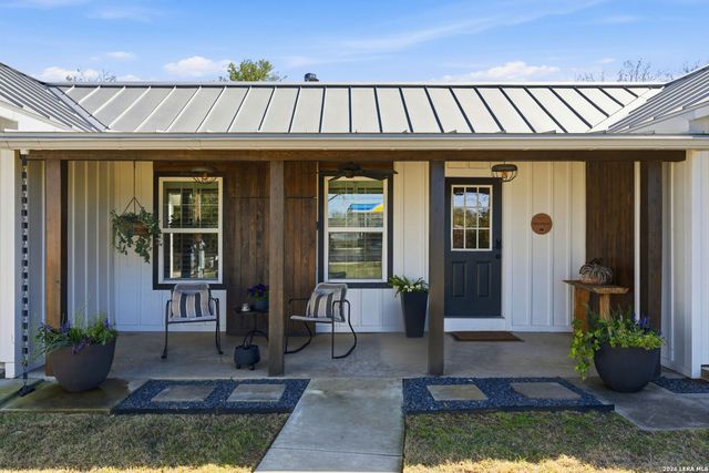 903 Front St., Comfort, TX 78013