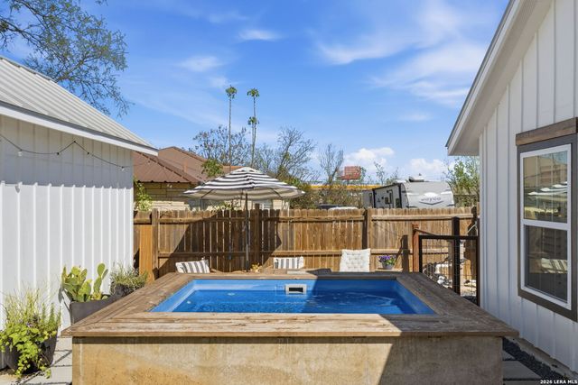 903 Front St., Comfort, TX 78013