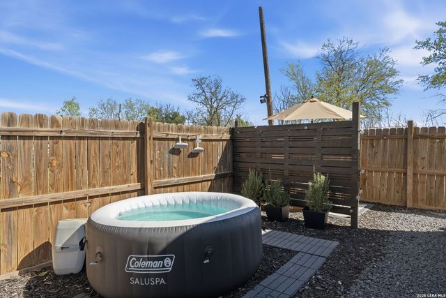 903 Front St., Comfort, TX 78013