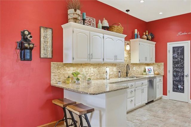 20189 167th Street, Basehor, KS 66007