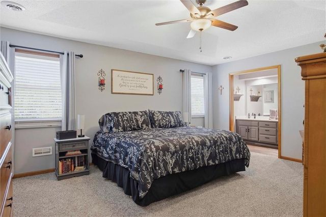 20189 167th Street, Basehor, KS 66007