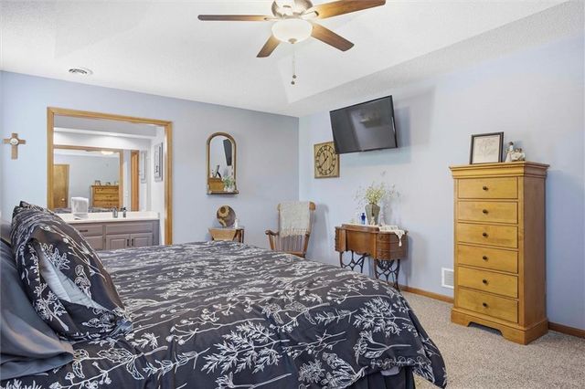 20189 167th Street, Basehor, KS 66007