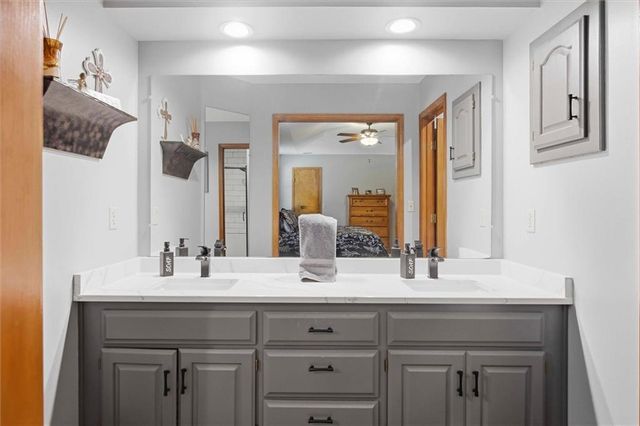 20189 167th Street, Basehor, KS 66007