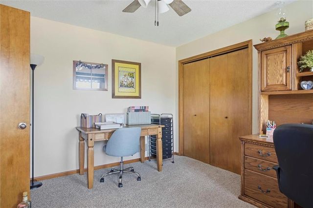 20189 167th Street, Basehor, KS 66007