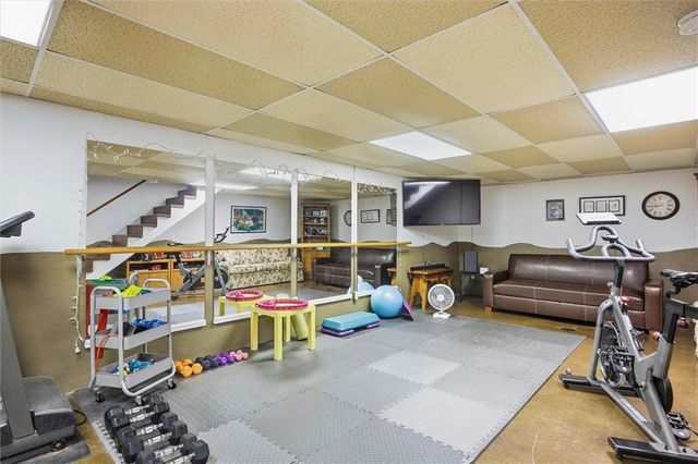 20189 167th Street, Basehor, KS 66007