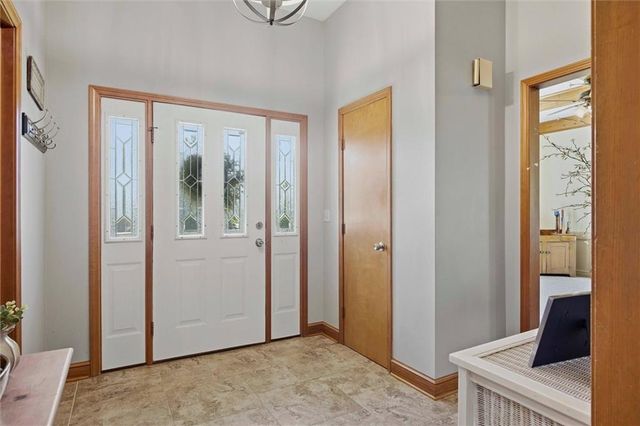 20189 167th Street, Basehor, KS 66007