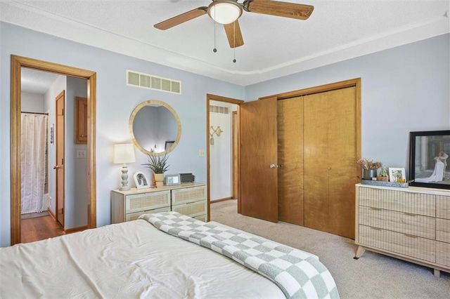 20189 167th Street, Basehor, KS 66007