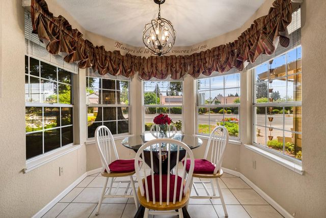 2460 Stabler Ln, Yuba City, CA 95993