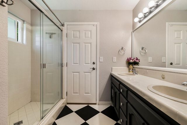 2460 Stabler Ln, Yuba City, CA 95993