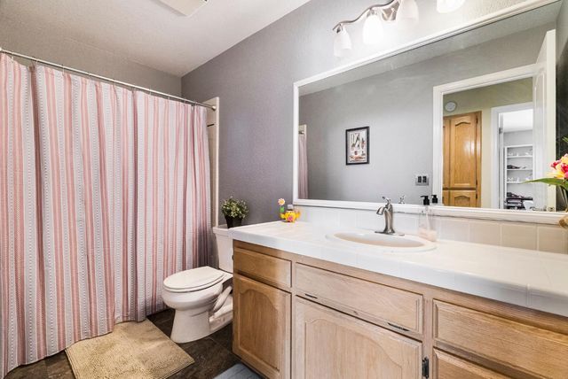 2460 Stabler Ln, Yuba City, CA 95993