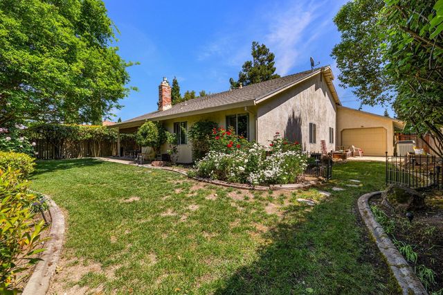 2460 Stabler Ln, Yuba City, CA 95993