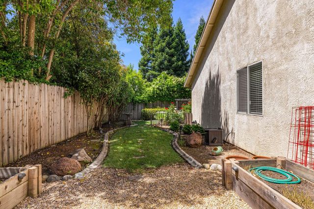 2460 Stabler Ln, Yuba City, CA 95993