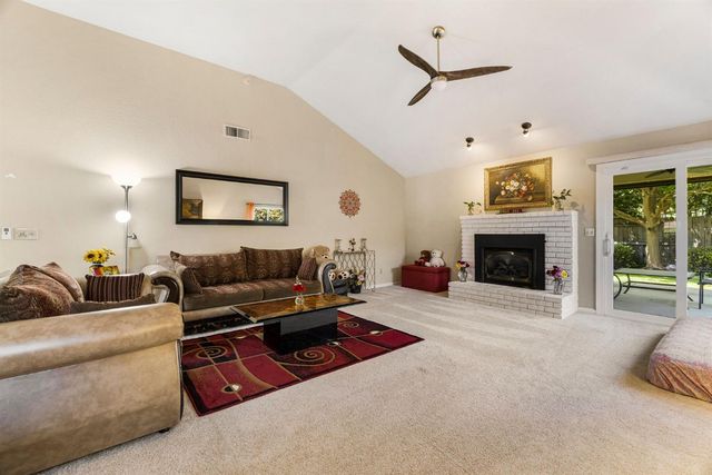 2460 Stabler Ln, Yuba City, CA 95993