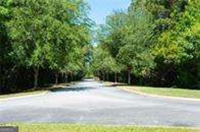 40 Arbor Point, Brunswick, GA 31525