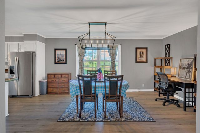 5058 New Chapel Rd, Springfield, TN 37172