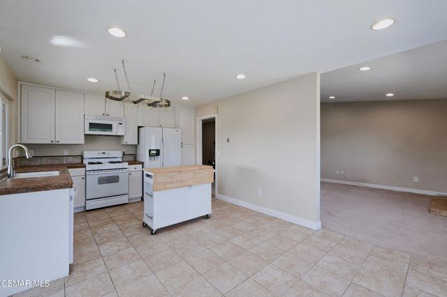 4019 Mayfield Street, Newbury Park, CA 91320