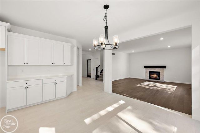50710 Summit View Drive, Macomb Twp, MI 48042