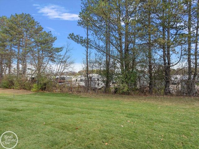 50710 Summit View Drive, Macomb Twp, MI 48042