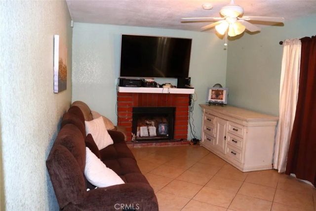 5009 E Avenue R11, Palmdale, CA 93552