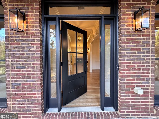 1210 Lancelot Court, Loganville, GA 30052