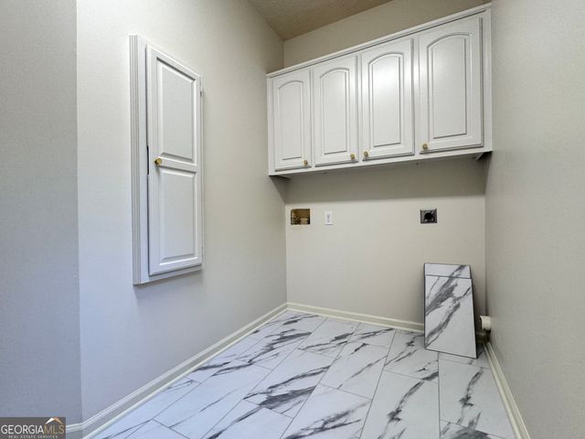 1210 Lancelot Court, Loganville, GA 30052