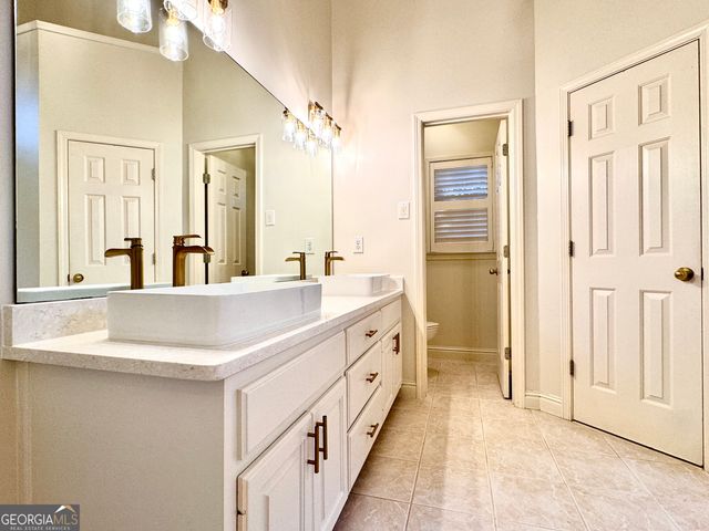 1210 Lancelot Court, Loganville, GA 30052