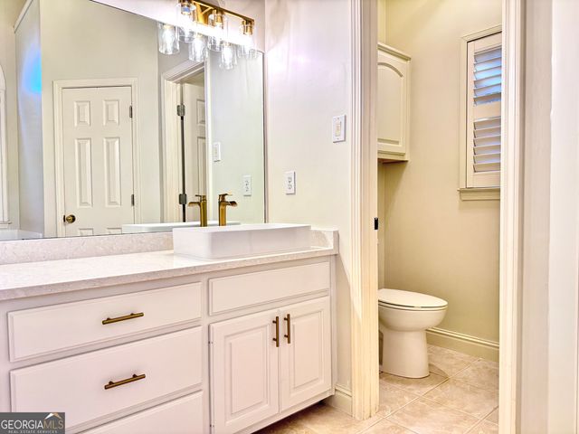 1210 Lancelot Court, Loganville, GA 30052