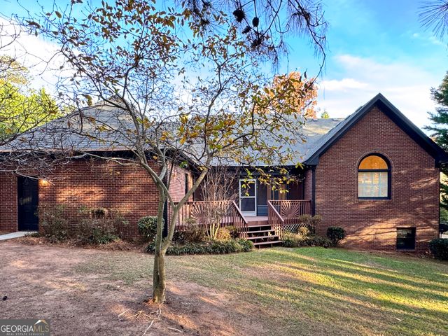 1210 Lancelot Court, Loganville, GA 30052