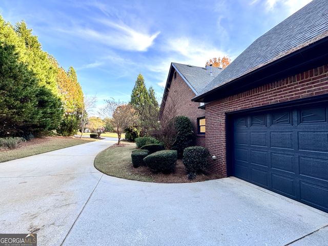 1210 Lancelot Court, Loganville, GA 30052