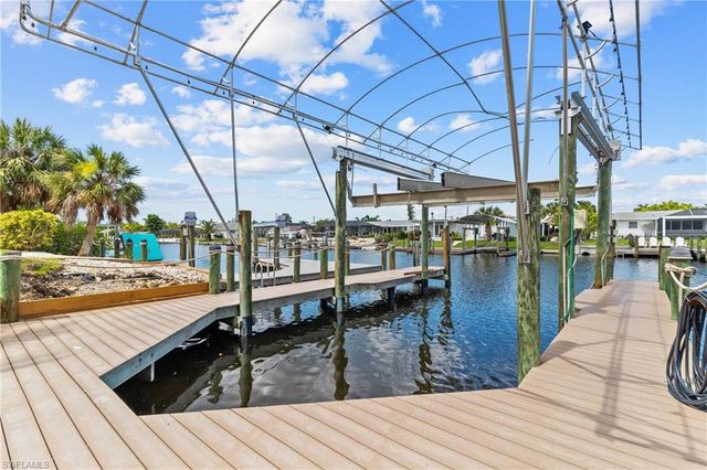 17750 Rebecca AVE, Fort Myers Beach, FL 33931