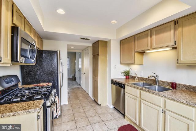 1752 WHITFIELD CT, Crofton, MD 21114