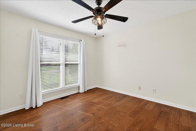 3414 Hunsinger Ln, Louisville, KY 40220