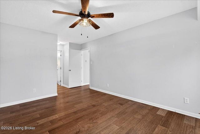 3414 Hunsinger Ln, Louisville, KY 40220