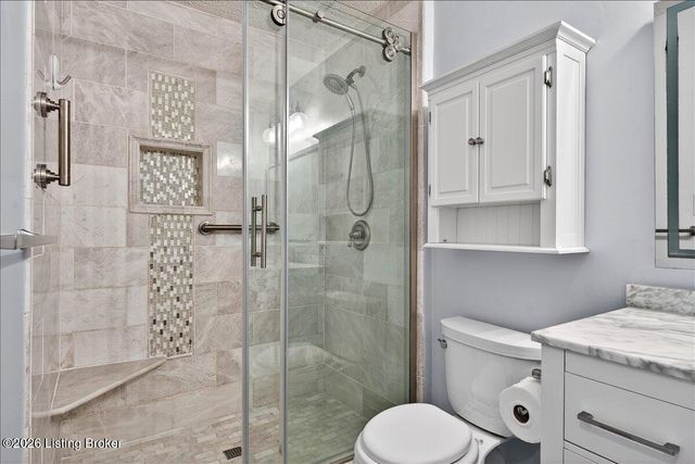 3414 Hunsinger Ln, Louisville, KY 40220