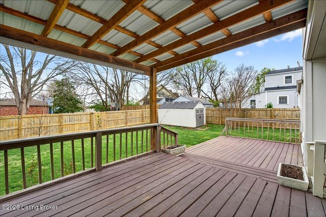 3414 Hunsinger Ln, Louisville, KY 40220